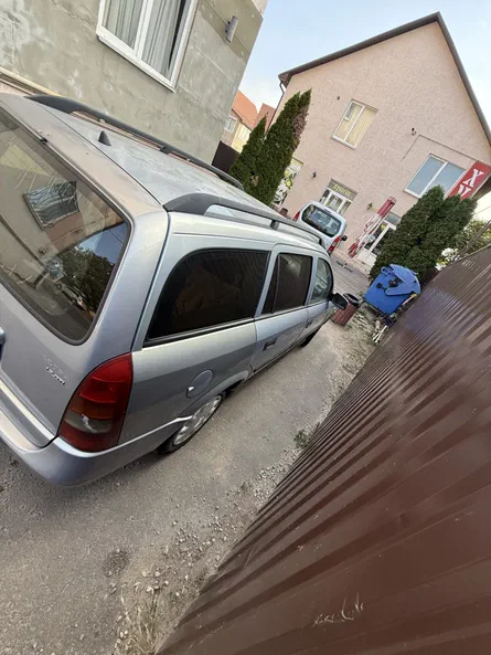 Opel Astra 2000 - 2