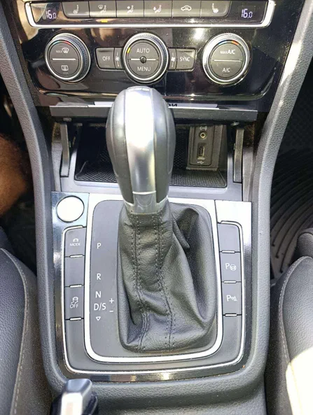 Volkswagen Golf 2017 - 18