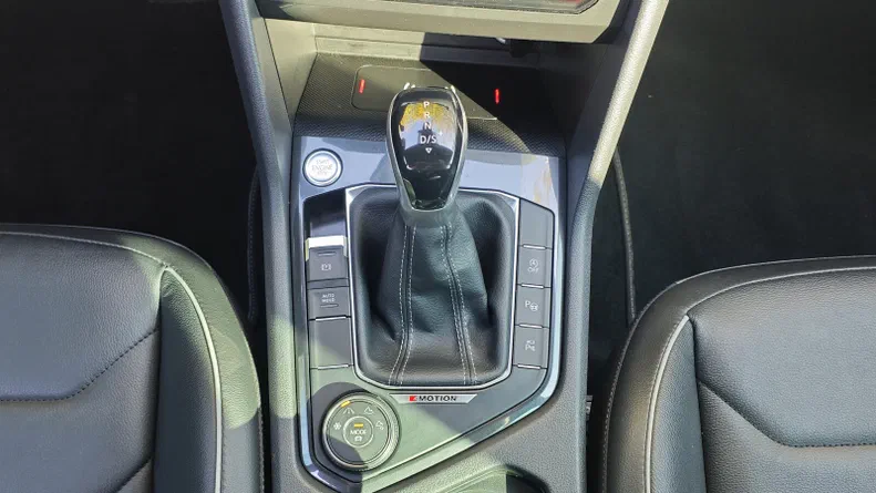 Volkswagen Tiguan 2021 - 22