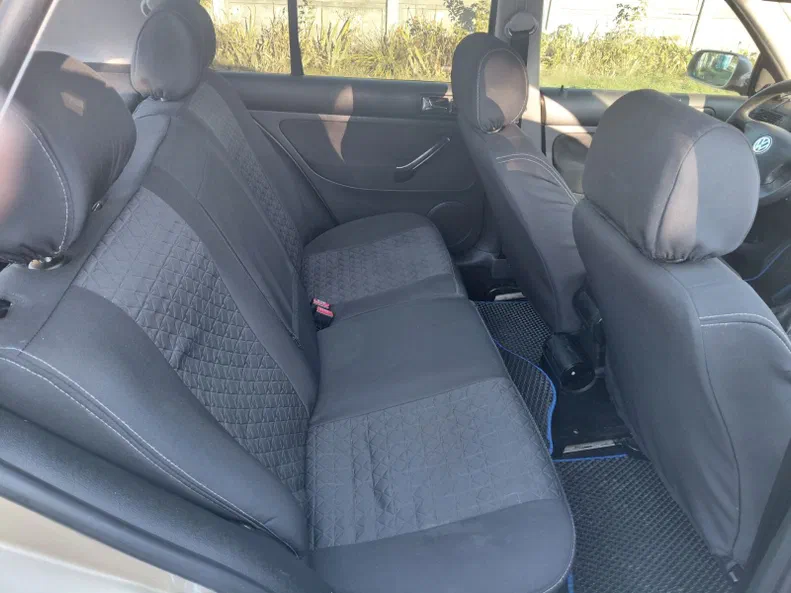 Volkswagen Golf 2002 - 2