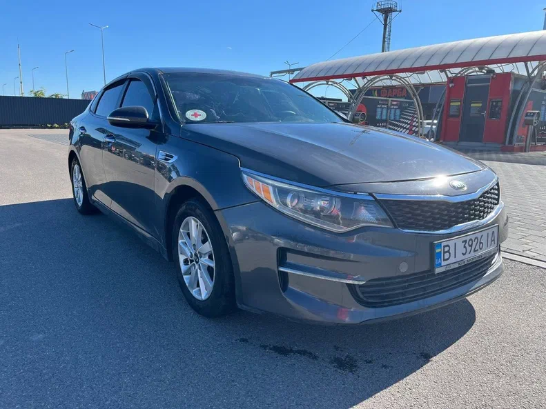 Kia Optima 2017 - 1