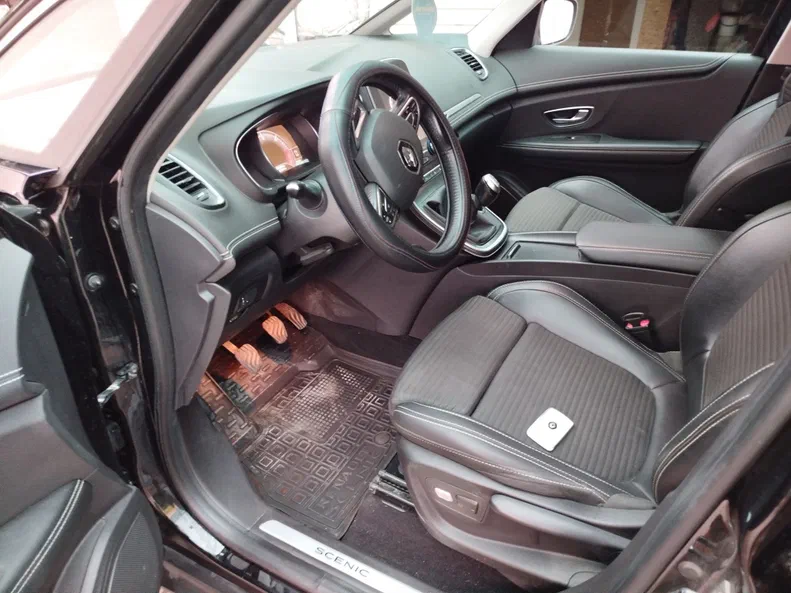 Renault Scenic 2017 - 10