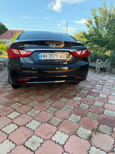 Hyundai Sonata 2011 - 6