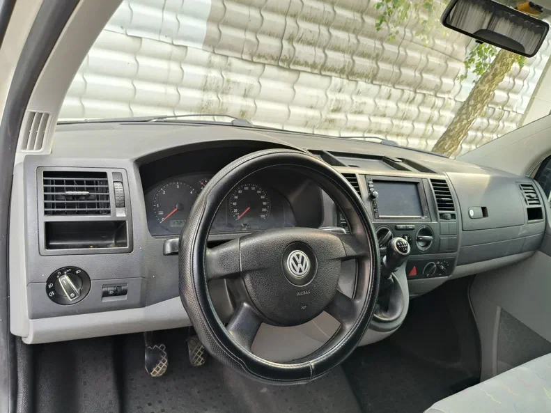 Volkswagen Transporter 2008 - 9