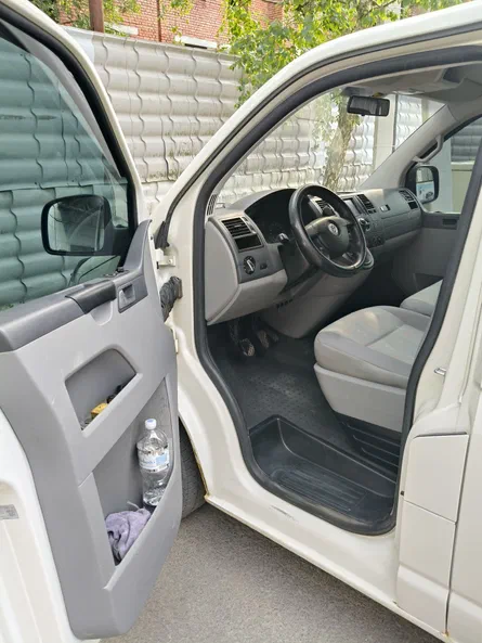 Volkswagen Transporter 2008 - 7