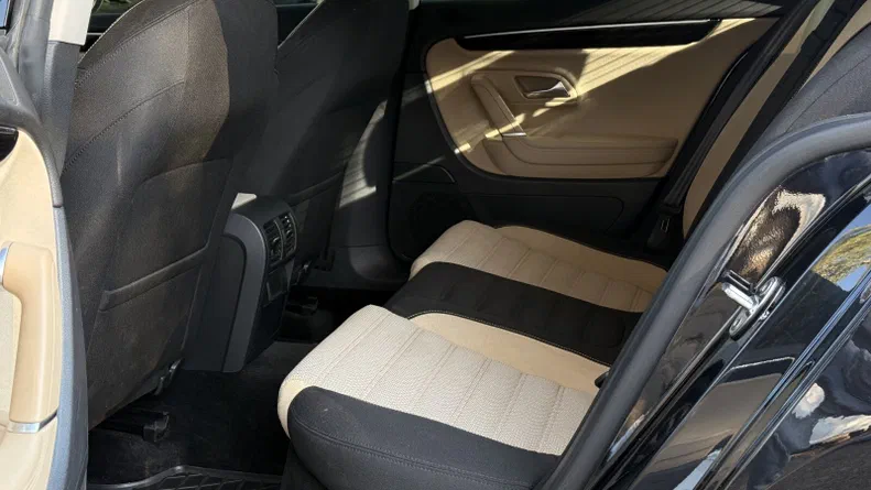 Volkswagen Passat CC 2012 - 16