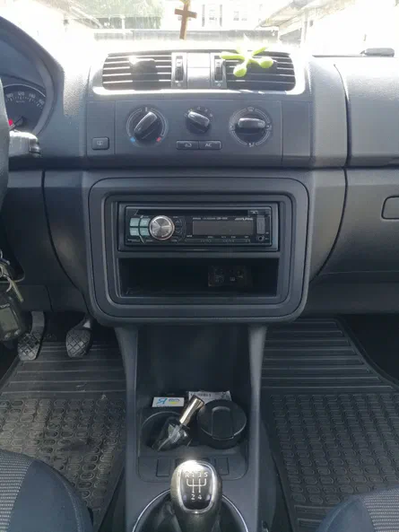 Skoda Fabia 2013 - 4