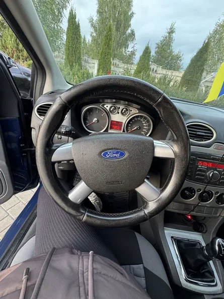 Ford Focus 2010 - 6