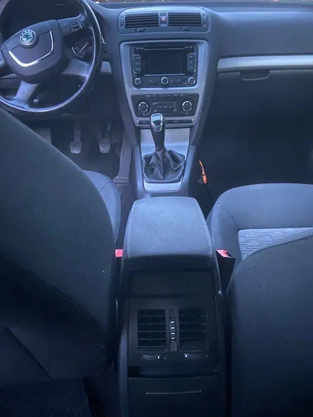 Skoda Octavia 2012 - 11