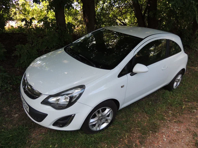 Opel Corsa 2013 - 0