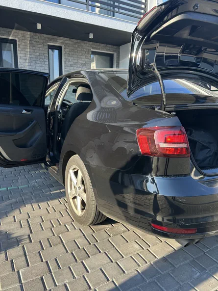 Volkswagen Jetta 2016 - 2