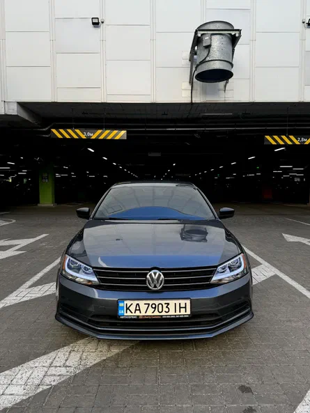 Volkswagen Jetta 2015 - 1
