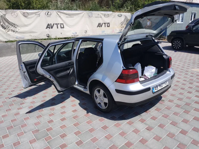 Volkswagen Golf 2002 - 2