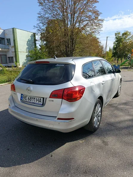 Opel Astra 2014 - 3