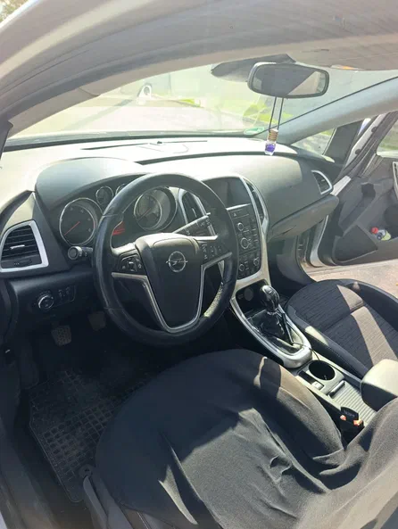 Opel Astra 2014 - 5
