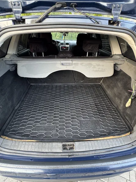Ford Focus 2010 - 12