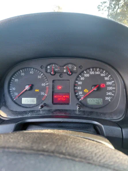 Volkswagen Golf 2002 - 25