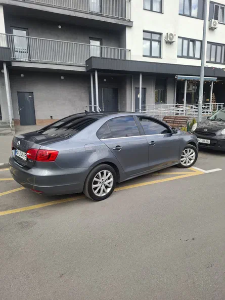 Volkswagen Jetta 2012 - 1