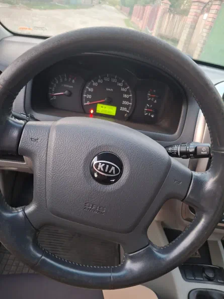Kia Cerato 2004 - 1