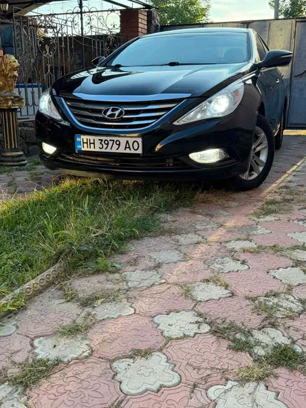 Hyundai Sonata 2011 - 16