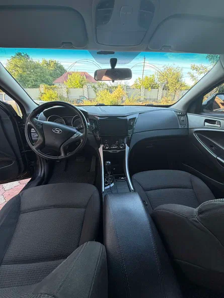 Hyundai Sonata 2011 - 7