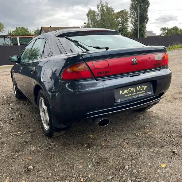 Mazda 323 1998 - 2