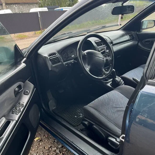 Mazda 323 1998 - 6