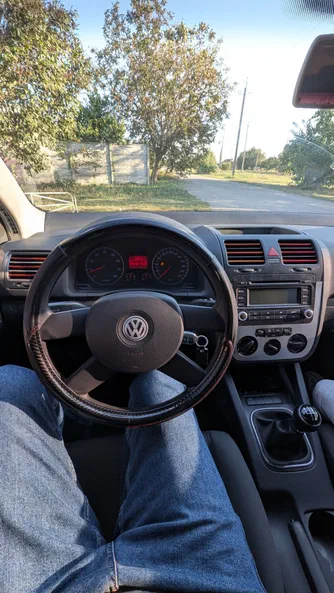 Volkswagen Golf 2004 - 7