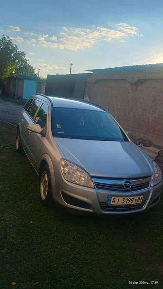 Opel Astra 2009 - 4