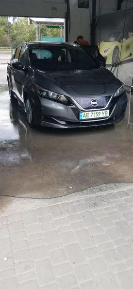 Nissan Leaf 2018 - 12