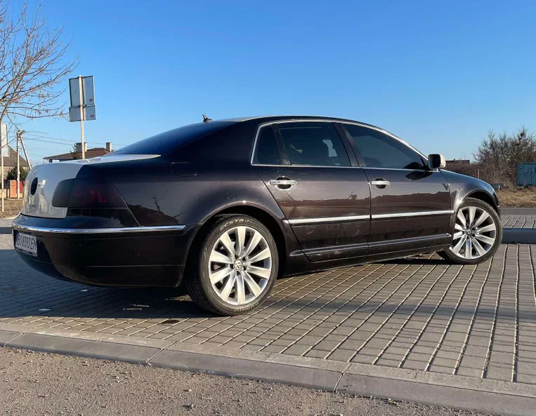 Volkswagen Phaeton 2009 - 12