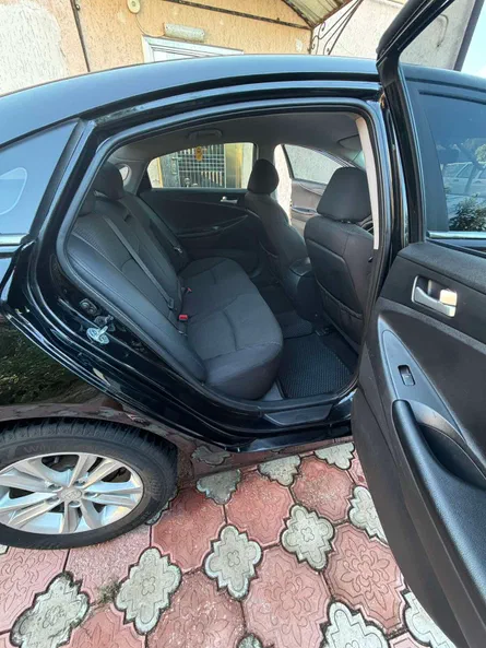 Hyundai Sonata 2011 - 13