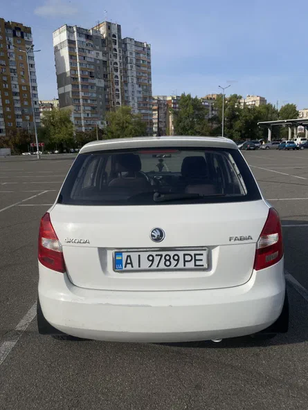 Skoda Fabia 2013 - 3