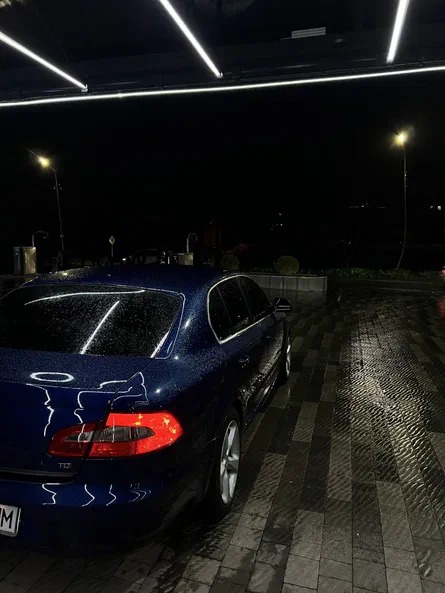 Skoda Superb 2012 - 6