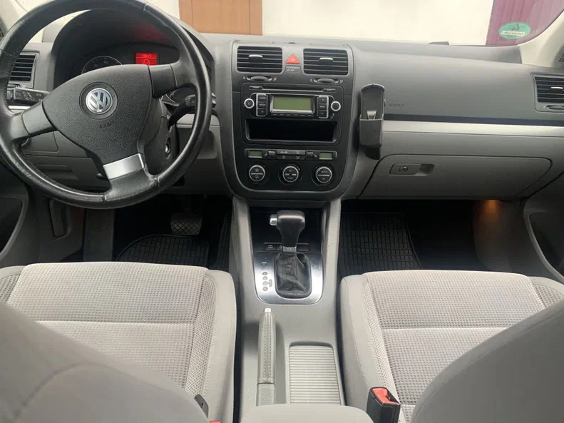 Volkswagen Golf 2009 - 12