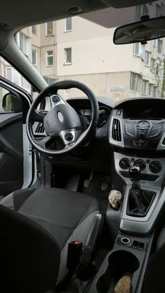 Ford Focus 2011 - 12