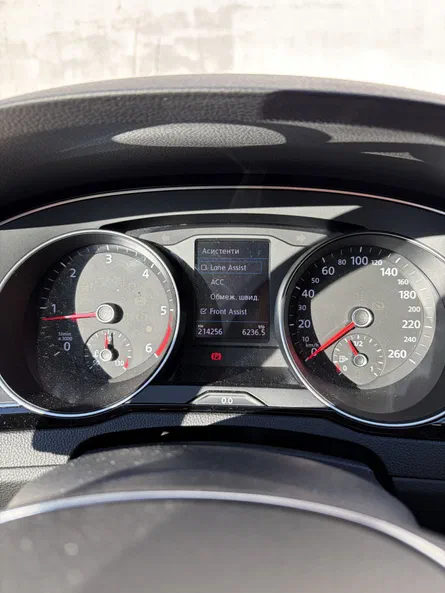 Volkswagen Passat 2018 - 8