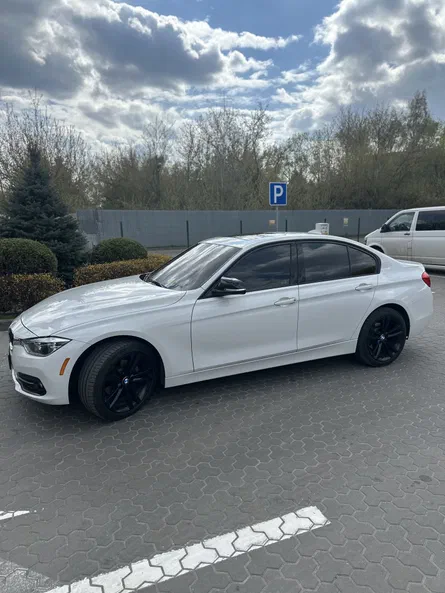 BMW 3 серии 2018 - 6