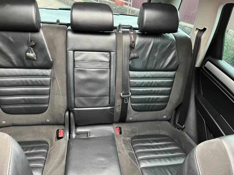 Volkswagen Touareg 2012 - 14