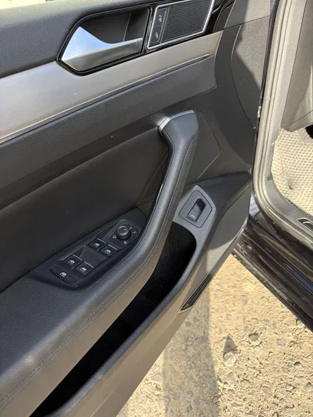 Volkswagen Passat 2018 - 16