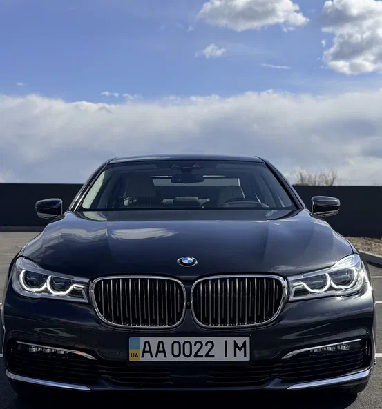 BMW 7 серии 2017