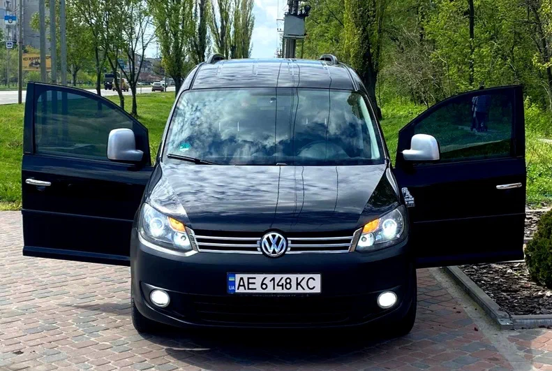 Volkswagen Caddy 2011