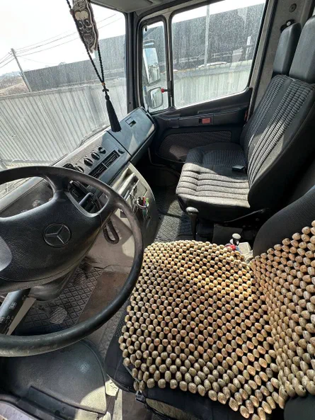Mercedes-Benz VARIO 2012