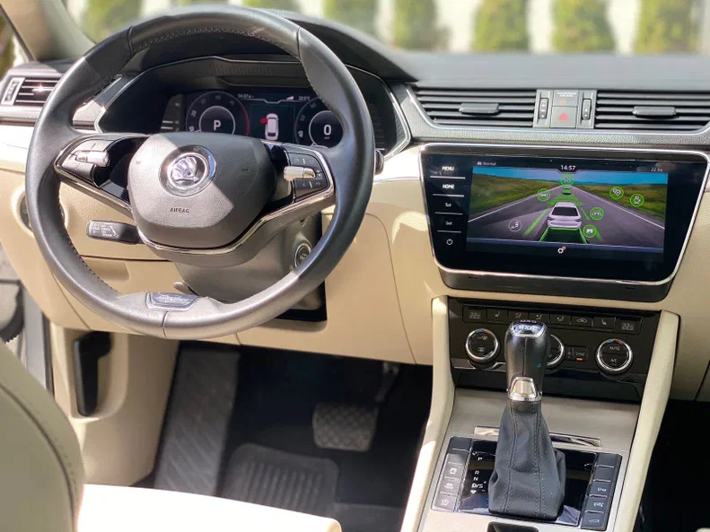 Skoda Superb 2020 - 8