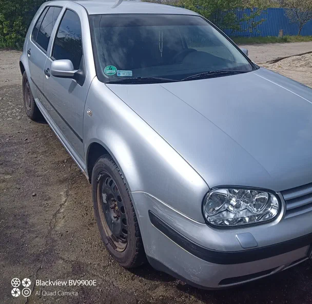 Volkswagen Golf 2001