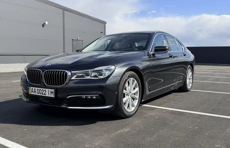 BMW 7 серии 2017 - 7