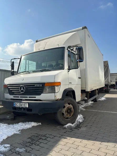 Mercedes-Benz VARIO 2012