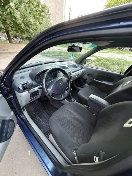 Renault Clio 2003 - 6
