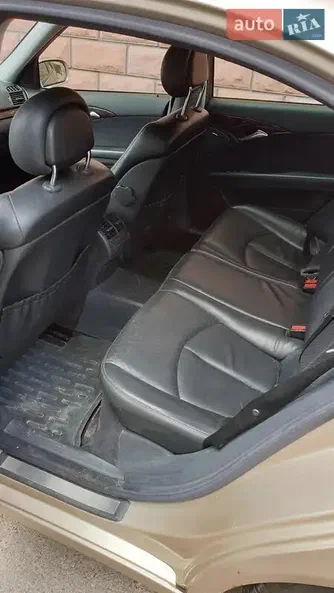 Mercedes-Benz E-Клас 2002 - 7