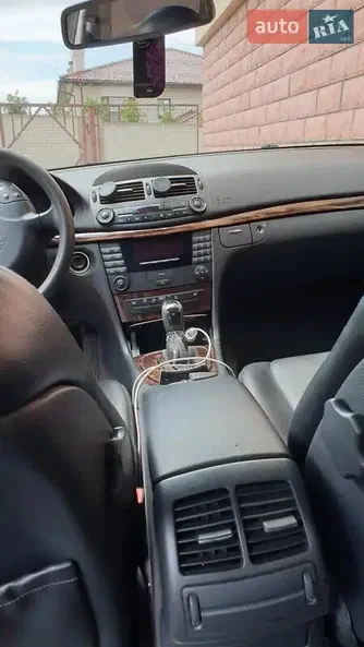 Mercedes-Benz E-Класс 2002